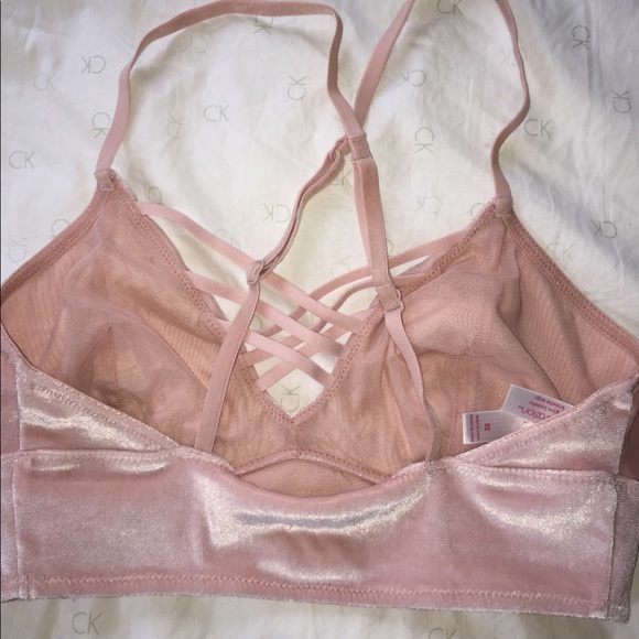 Xhilaration Velvet Bralette - Picture 2 of 3